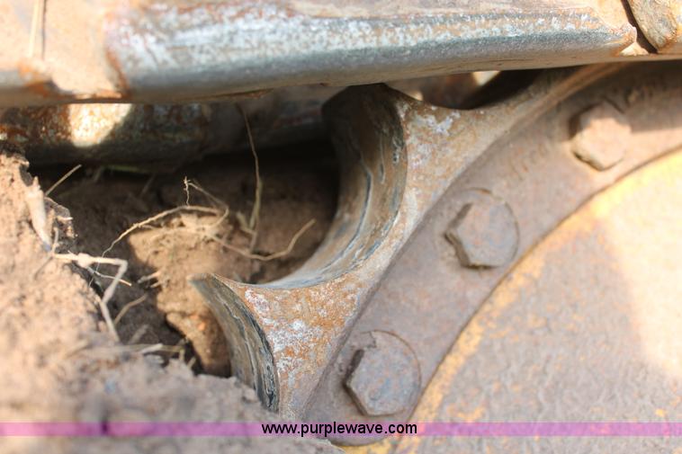 image for item K8874 2005 John Deere 700J LT dozer