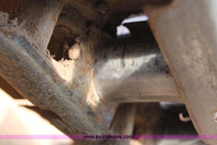 image for item K8874 2005 John Deere 700J LT dozer