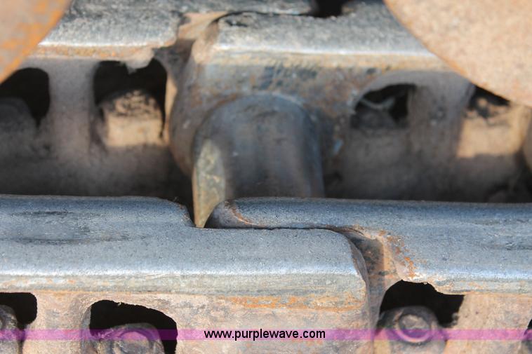 image for item K8874 2005 John Deere 700J LT dozer