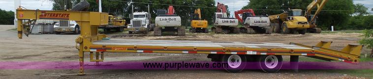 image for item L1536 2000 Interstate G20DT equipment trailer