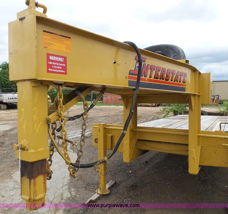 image for item L1536 2000 Interstate G20DT equipment trailer