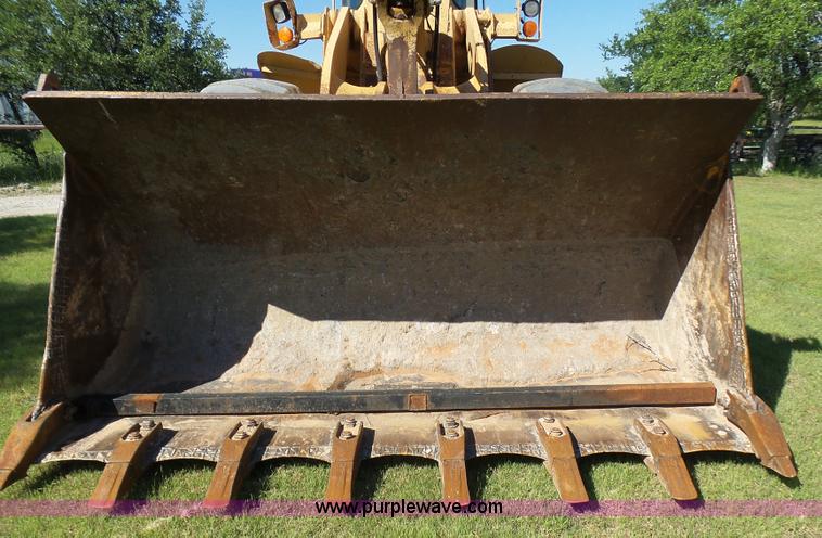 image for item L1537 1996 John Deere 744E wheel loader