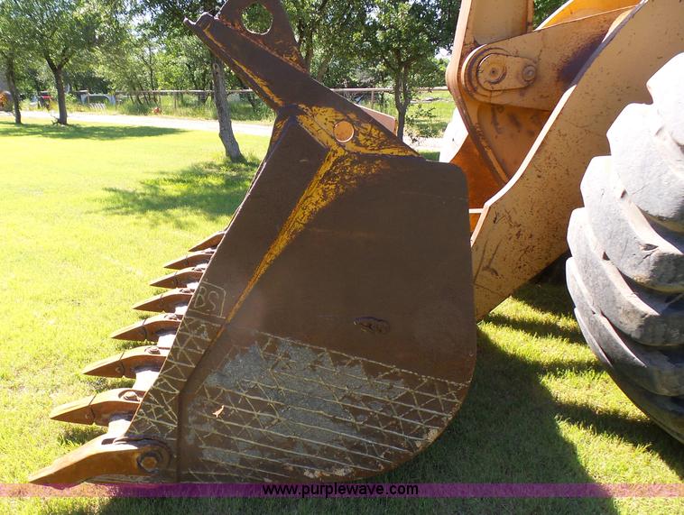 image for item L1537 1996 John Deere 744E wheel loader