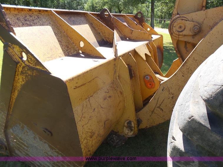 image for item L1537 1996 John Deere 744E wheel loader