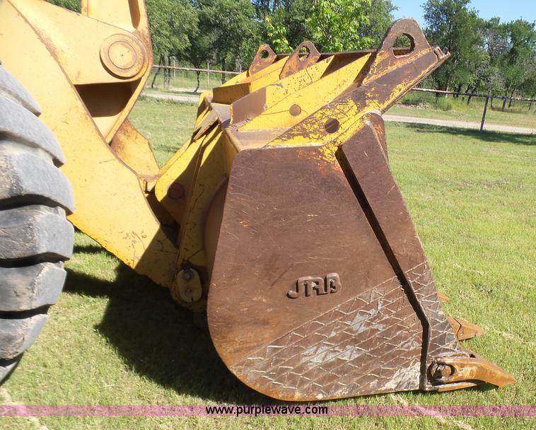 image for item L1537 1996 John Deere 744E wheel loader