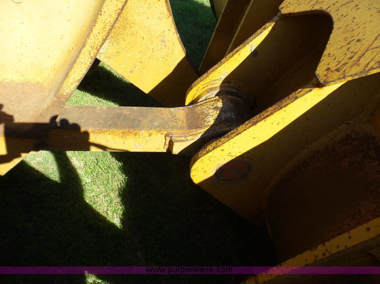 image for item L1537 1996 John Deere 744E wheel loader