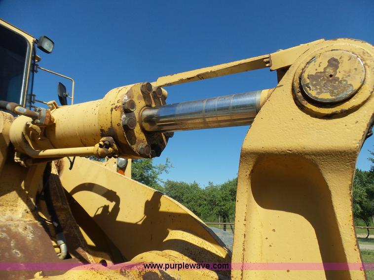 image for item L1537 1996 John Deere 744E wheel loader