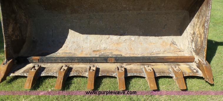 image for item L1537 1996 John Deere 744E wheel loader