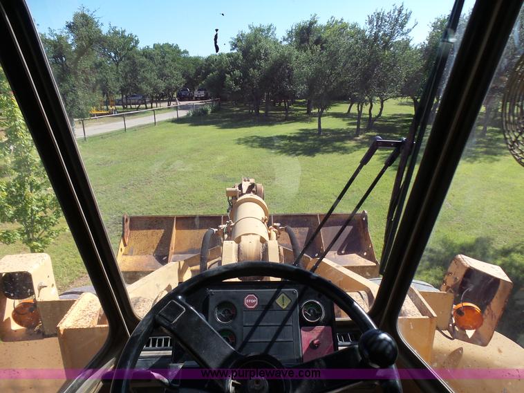 image for item L1537 1996 John Deere 744E wheel loader