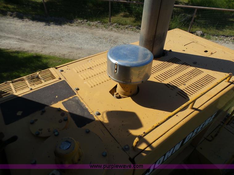 image for item L1537 1996 John Deere 744E wheel loader