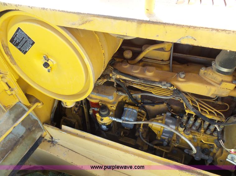 image for item L1537 1996 John Deere 744E wheel loader