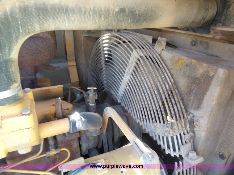 image for item L1537 1996 John Deere 744E wheel loader