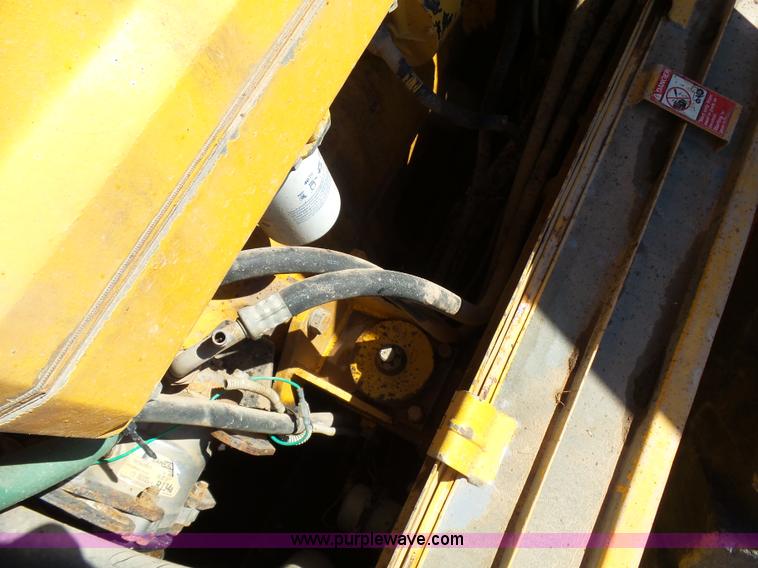 image for item L1537 1996 John Deere 744E wheel loader