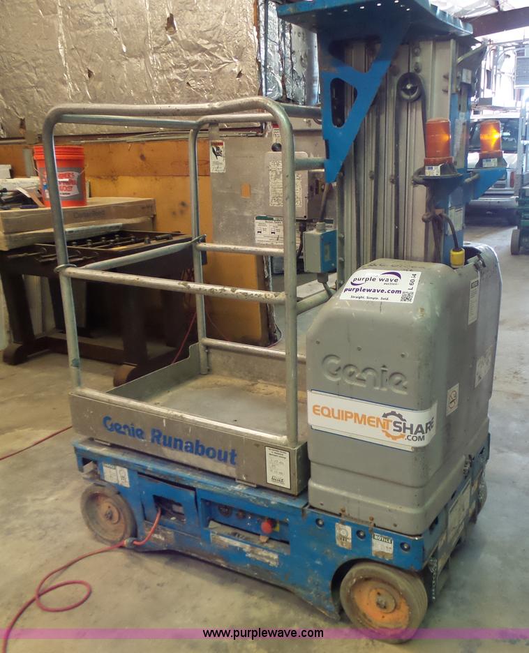 image for item L6064 2005 Genie GR15 scissor lift