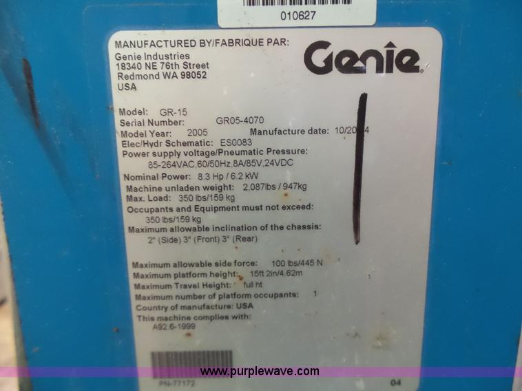 image for item L6064 2005 Genie GR15 scissor lift