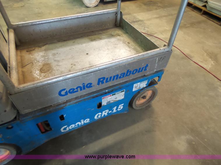 image for item L6064 2005 Genie GR15 scissor lift