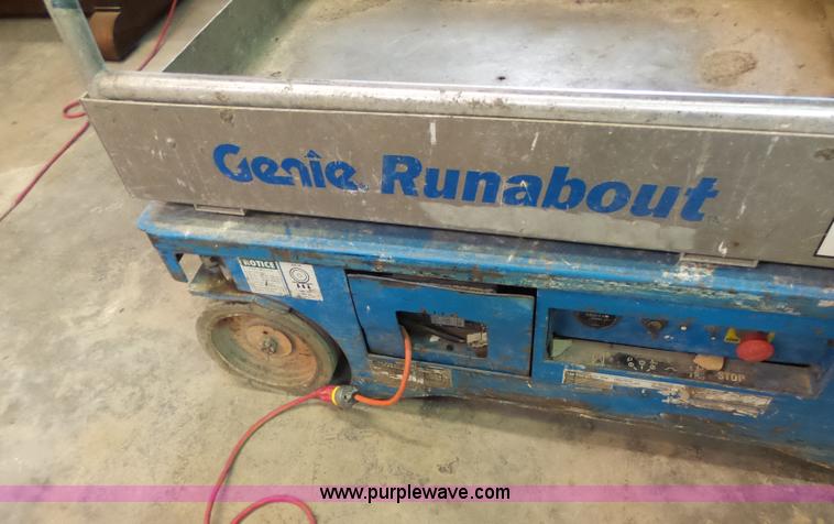 image for item L6064 2005 Genie GR15 scissor lift