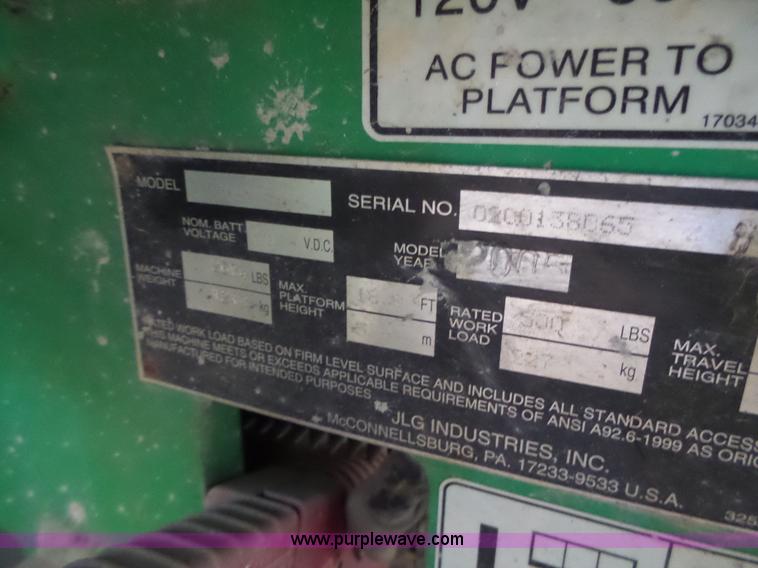 image for item L6068 2005 JLG 1930ES scissor lift