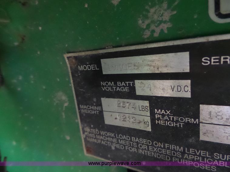 image for item L6068 2005 JLG 1930ES scissor lift