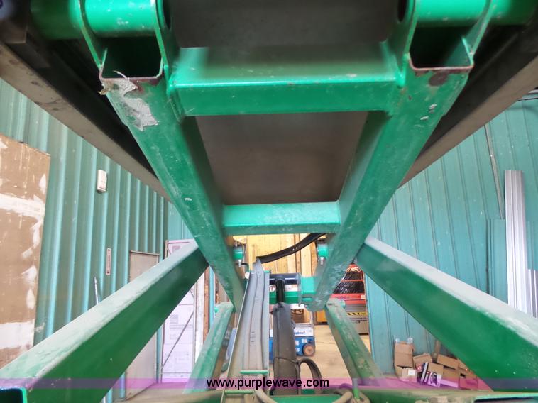 image for item L6068 2005 JLG 1930ES scissor lift