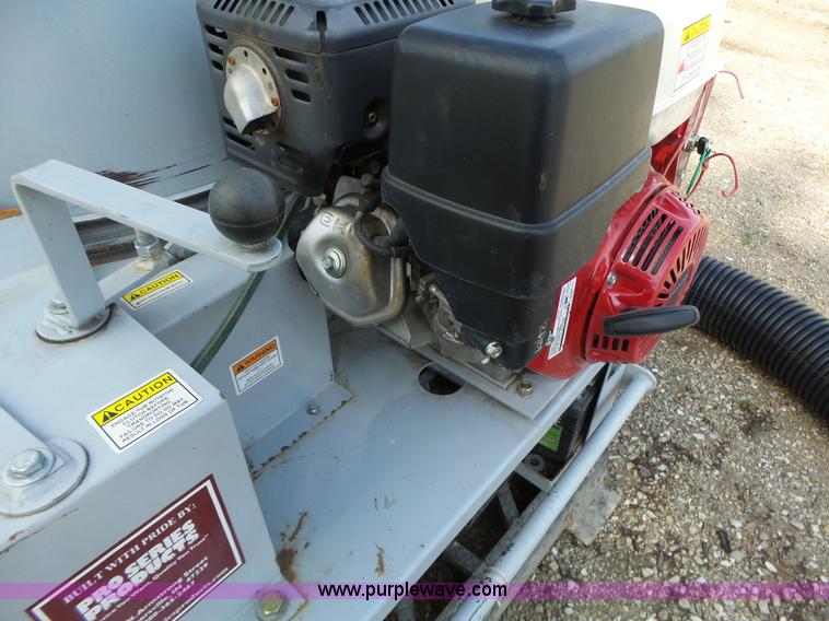 image for item L6071 Pro Chopper straw blower