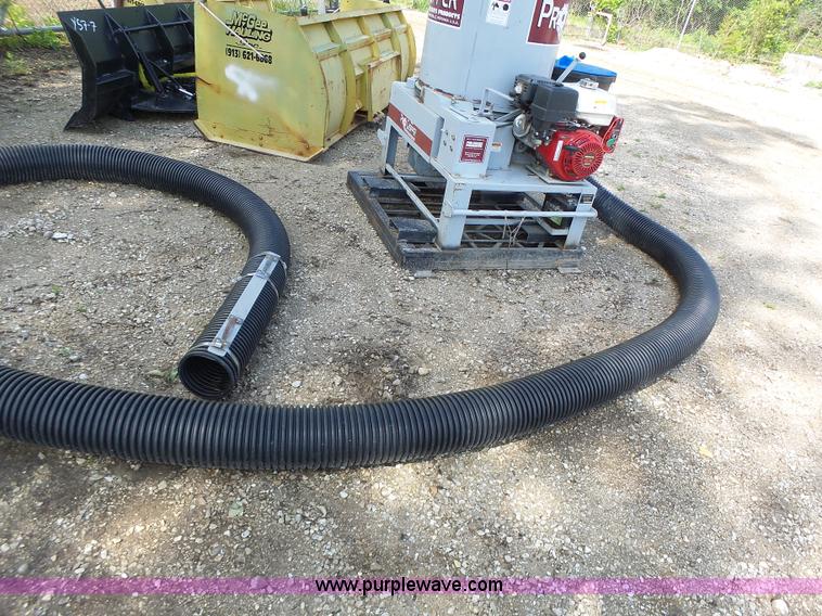 image for item L6071 Pro Chopper straw blower