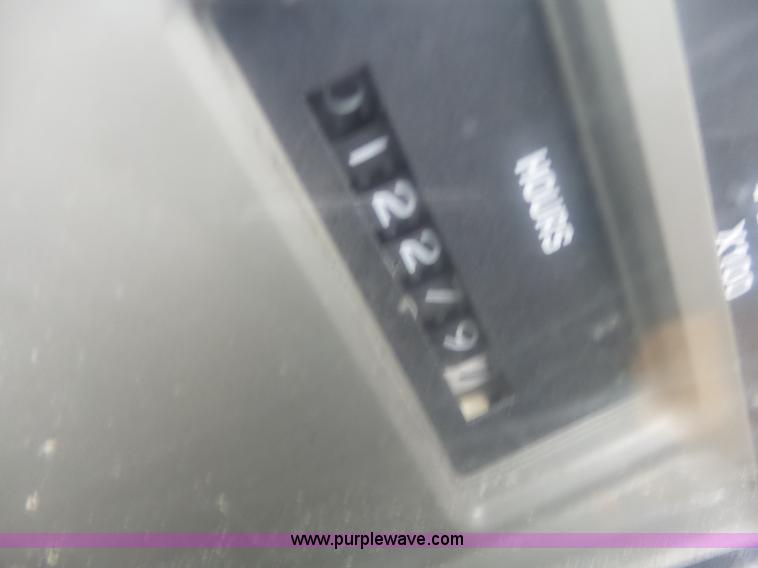 image for item L6074 2000 International F4900 dump truck