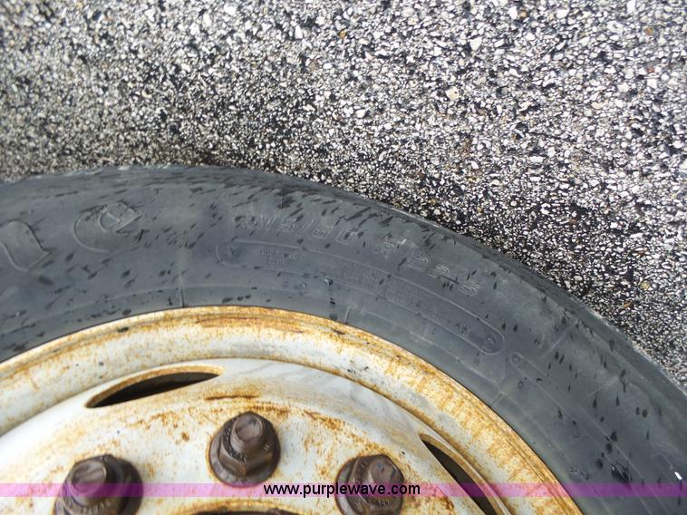 image for item L6075 2002 International F2554 dump truck