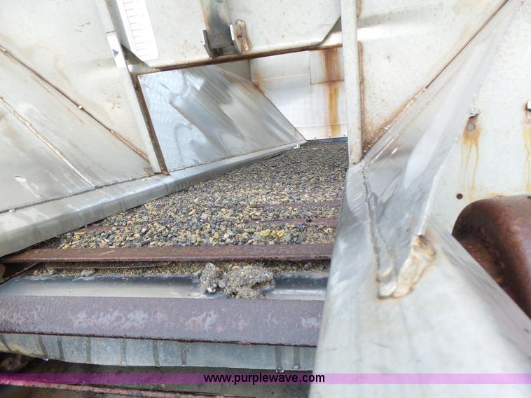 image for item L6075 2002 International F2554 dump truck