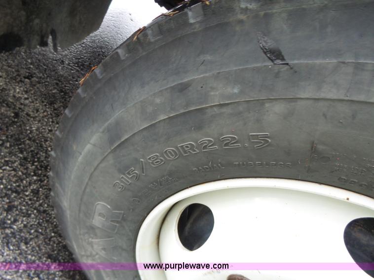 image for item L6075 2002 International F2554 dump truck