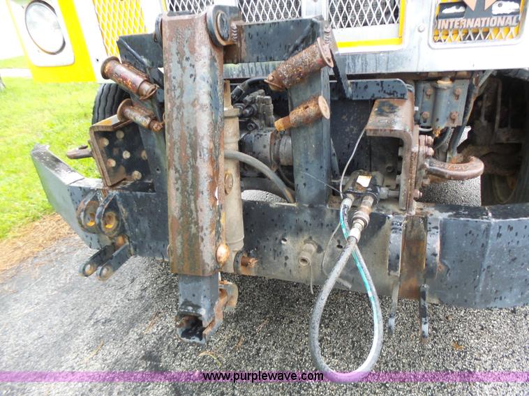 image for item L6075 2002 International F2554 dump truck