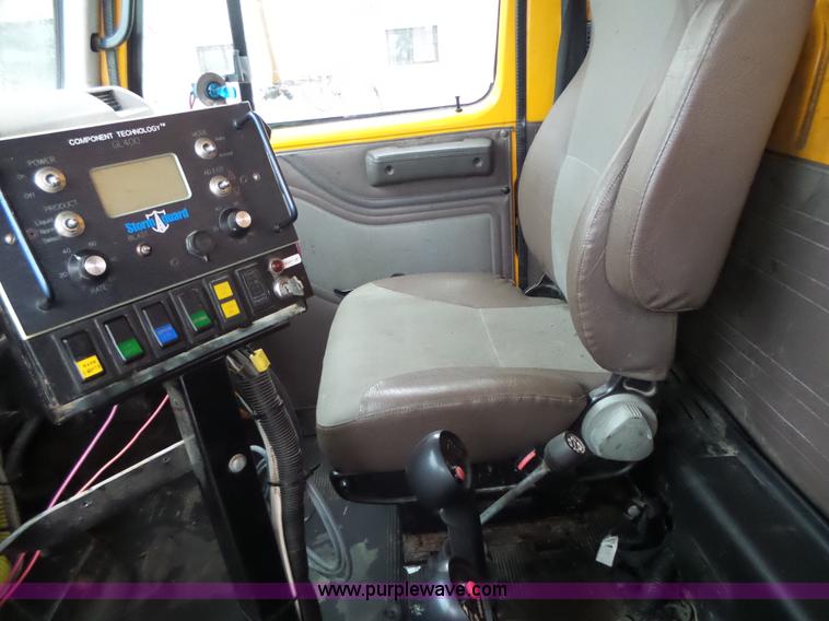 image for item L6075 2002 International F2554 dump truck