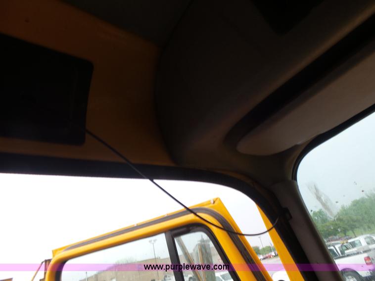 image for item L6075 2002 International F2554 dump truck