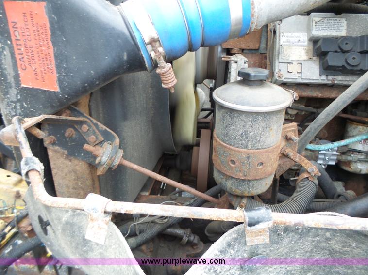 image for item L6075 2002 International F2554 dump truck