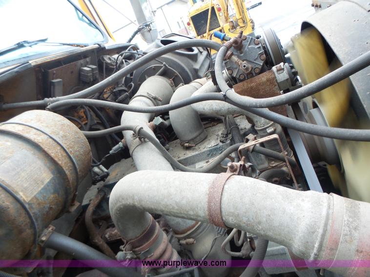 image for item L6075 2002 International F2554 dump truck