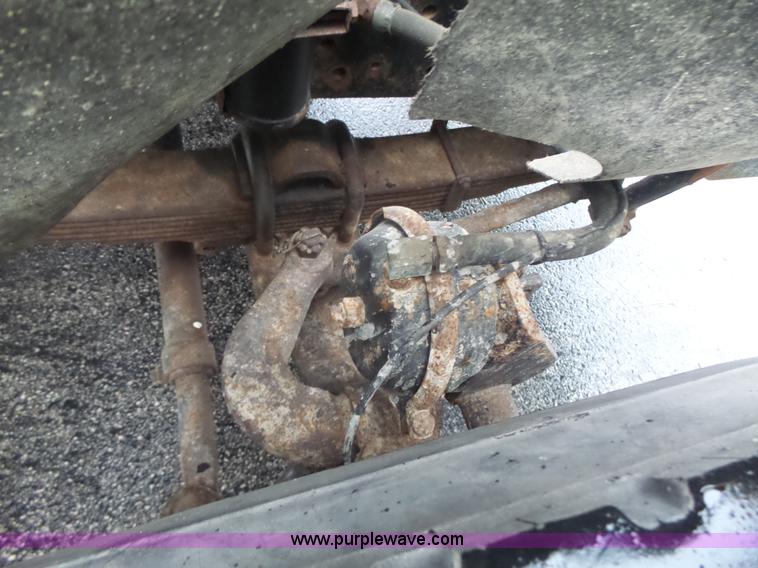 image for item L6075 2002 International F2554 dump truck