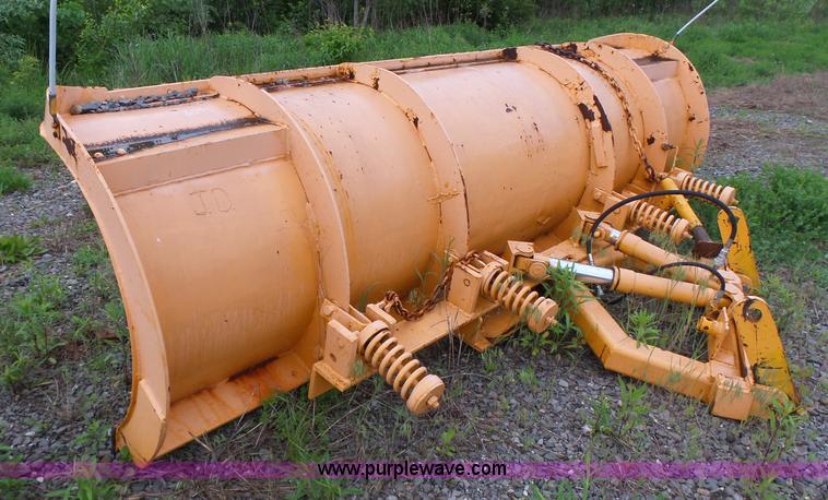 image for item L6075 2002 International F2554 dump truck