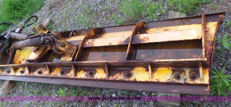 image for item L6075 2002 International F2554 dump truck