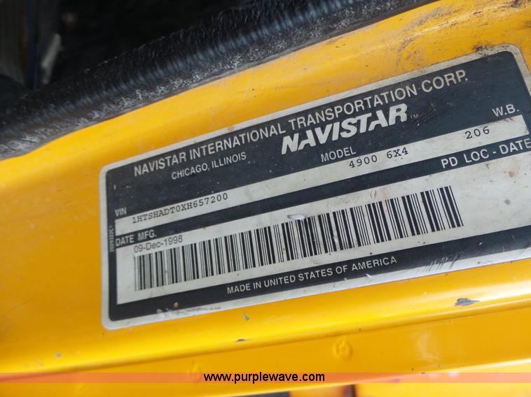 image for item L6076 1999 International 4900 dump truck