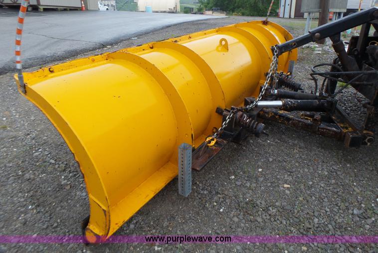 image for item L6078 2002 International F2554 dump truck