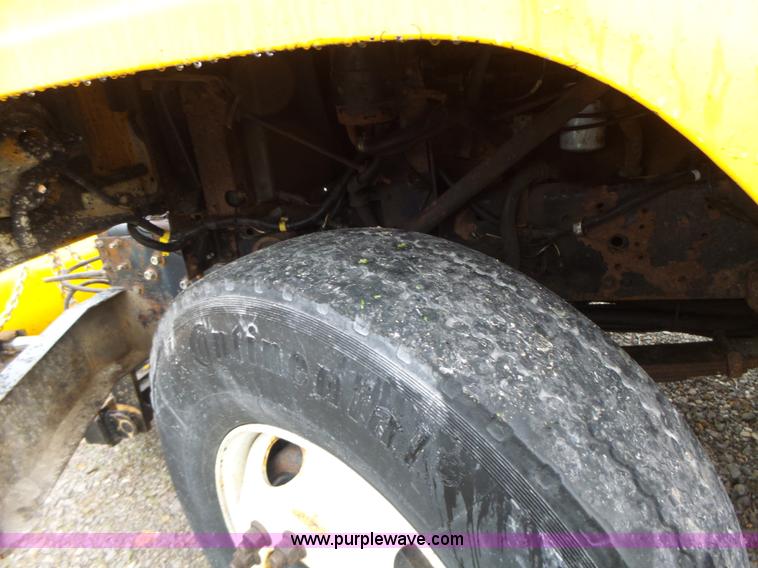 image for item L6078 2002 International F2554 dump truck