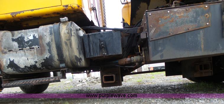 image for item L6078 2002 International F2554 dump truck