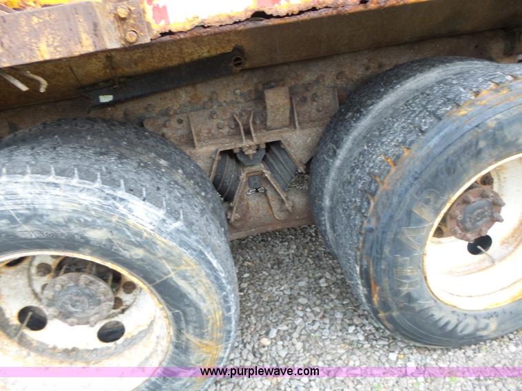 image for item L6078 2002 International F2554 dump truck