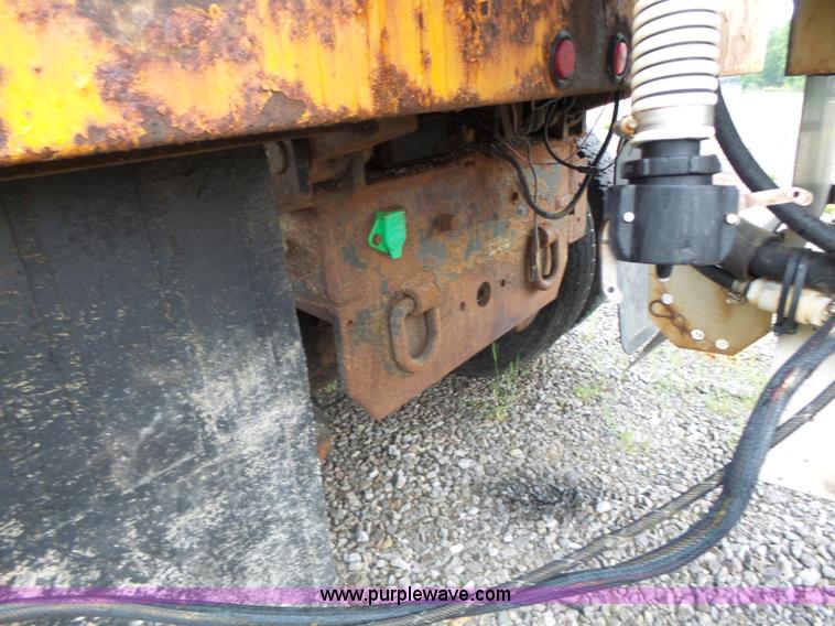 image for item L6078 2002 International F2554 dump truck