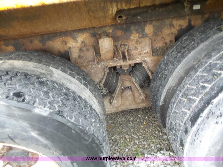 image for item L6078 2002 International F2554 dump truck
