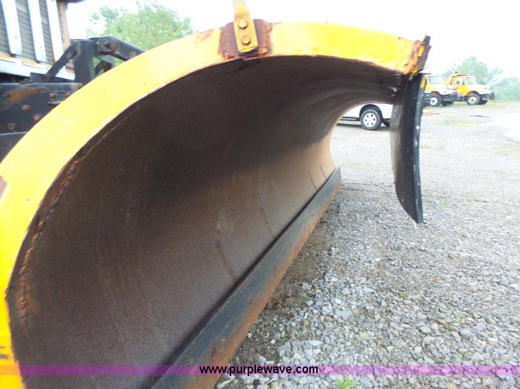 image for item L6078 2002 International F2554 dump truck