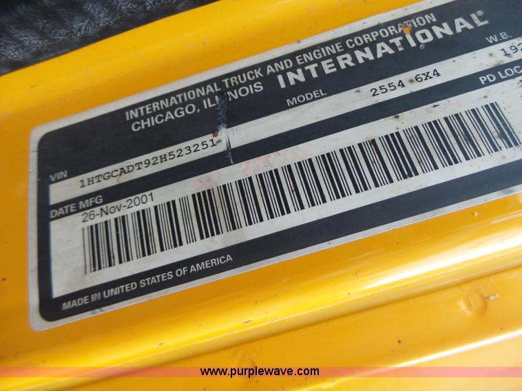 image for item L6078 2002 International F2554 dump truck