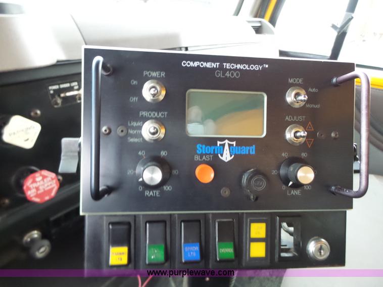 image for item L6078 2002 International F2554 dump truck