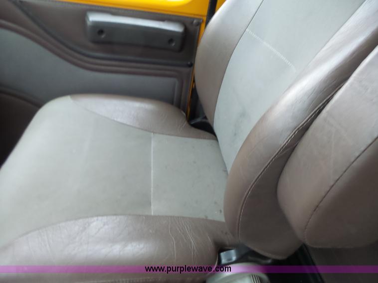 image for item L6078 2002 International F2554 dump truck