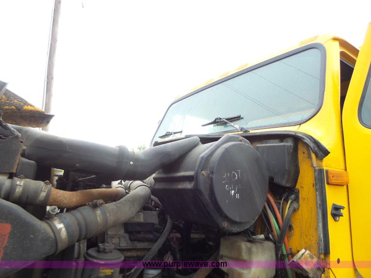 image for item L6078 2002 International F2554 dump truck